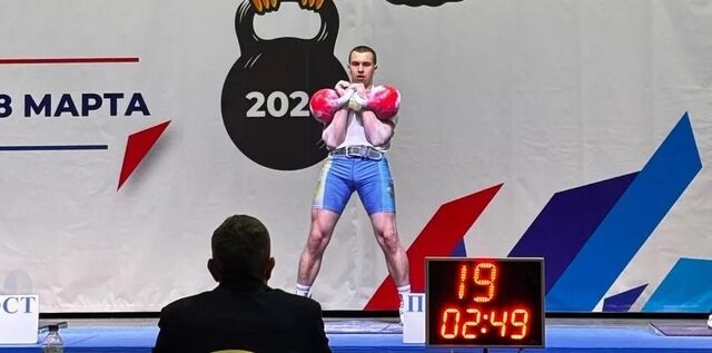 Железнодорожник из Барнаула выступит на международных соревнованиях по гиревому спорту в Индии - Вечерний Барнаул, 29.03.2026