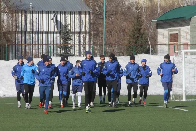 Попасть в шестёрку: футболисты «Динамо» из Барнаула начинают новый сезон - Вечерний Барнаул, 01.04.2026