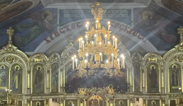 Пасхальная радость: барнаульцы встретили главный христианский праздник — Светлое Христово Воскресение - Вечерний Барнаул, 12.04.2026