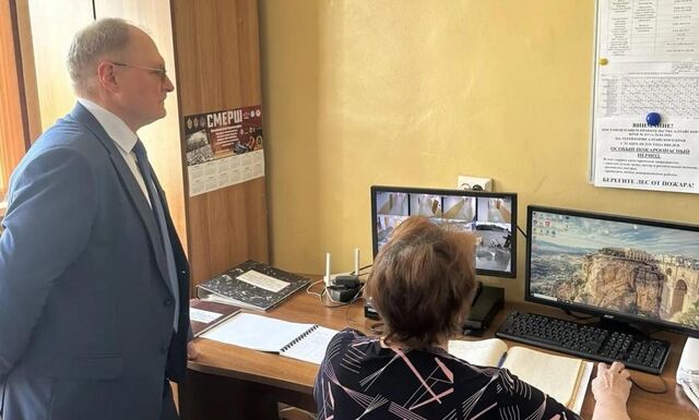 В Барнауле обсудили алгоритмы совместных действий с МБУ «Лесное хозяйство» при возникновении пожаров - Вечерний Барнаул, 10.05.2026