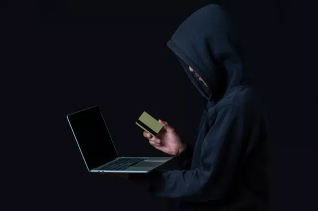 Жителей Алтайского края предупредили о новой схеме мошенничества с подставными домовыми чатами - Вечерний Барнаул, 18.07.2026