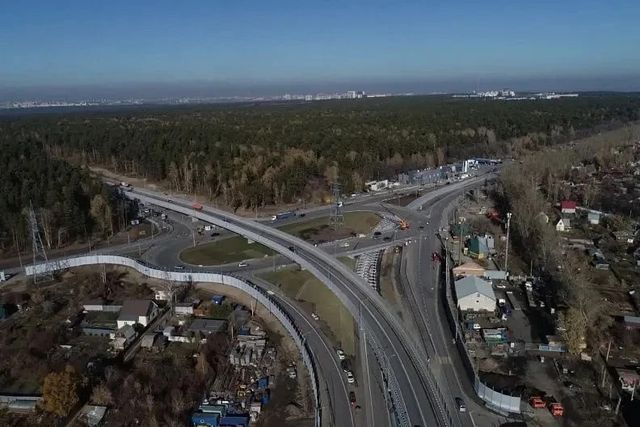 В Барнауле с сегодняшнего дня на развязке Южного и Змеиногорского трактов ограничат движение - Вечерний Барнаул, 12.10.2026