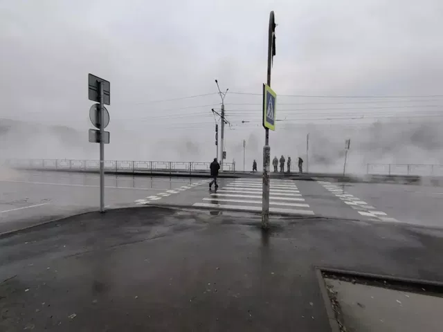 В Барнауле устраняют аварию на теплосети на улице Попова - Вечерний Барнаул, 18.10.2026