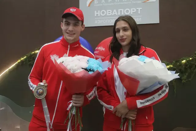 Сбылась мечта: в барнаульском аэропорту встретили победителей чемпионата мира по кикбоксингу - Вечерний Барнаул, 29.10.2026