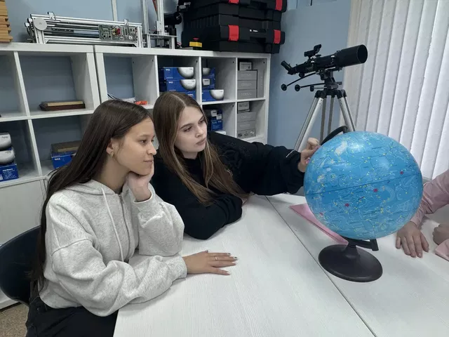 Барнаульские школьники изучают на каникулах астрономию - Вечерний Барнаул, 29.10.2026