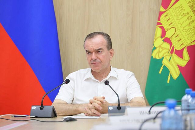 Без света в 40-градусную жару: Кондратьев потребовал решить проблему энергоснабжения - Sochi24.tv – сочинский городской интернет-портал, 30.07.2025