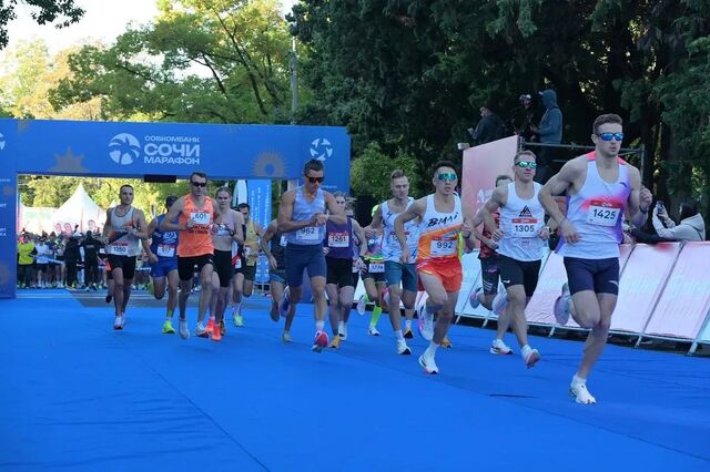 На старт «Сочи Марафона» вышли тысячи участников, среди которых — ветераны СВО На старт «Сочи Марафона» вышли тысячи участников, среди которых — ветераны СВО - Sochi24.tv – сочинский городской интернет-портал, 03.11.2025