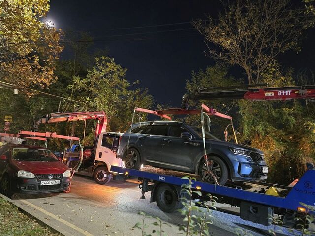 13 автомобилей за один рейд: в Сочи ужесточили контроль за парковкой - Sochi24.tv – сочинский городской интернет-портал, 07.11.2025