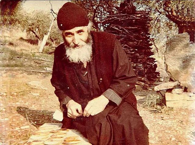 Роковые шесть миль: как видения святого Паисия раскрывают карту грядущей мировой войны Роковые шесть миль: как видения святого Паисия раскрывают карту грядущей мировой войны - Sochi24.tv – сочинский городской интернет-портал, 19.11.2025