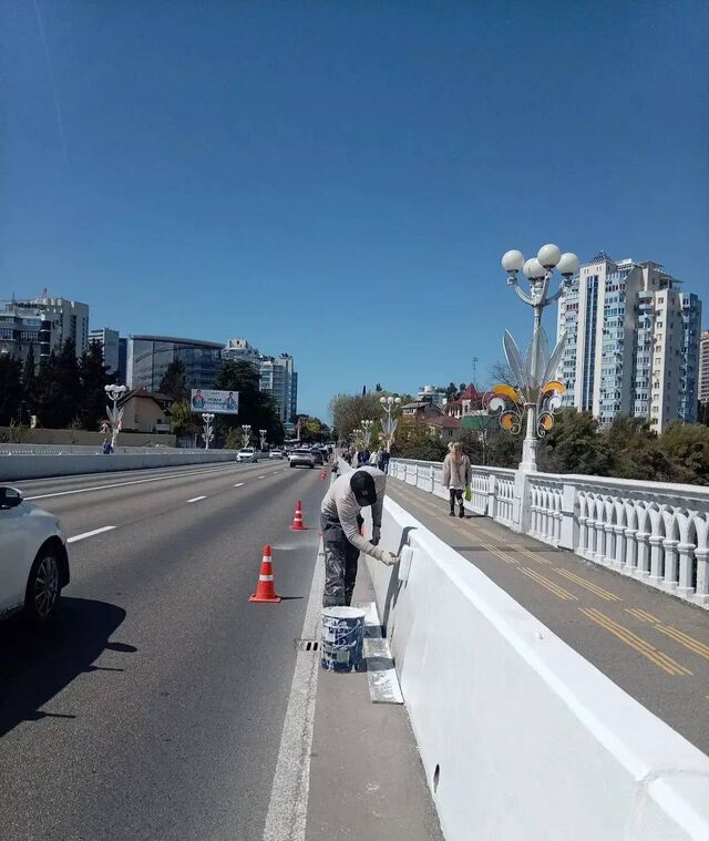 От уборки до покраски виадука: на трассе «Сочи–Хоста» продолжаются плановые работы по благоустройству - Sochi24.tv – сочинский городской интернет-портал, 17.04.2026