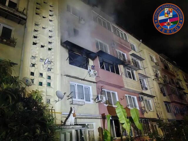 В ночном пожаре в Адлере мог погибнуть мужчина - Sochi24.tv – сочинский городской интернет-портал, 18.04.2026