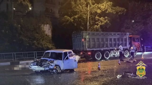 Смертельное ДТП в Сочи: водитель ВАЗа погиб после столкновения с большегрузом - Sochi24.tv – сочинский городской интернет-портал, 26.07.2026