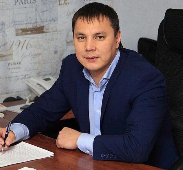 "Это фейк". Задержание экс-главы Абзелиловского района опроверг его родственник - Пруфы.рф , 18.09.2025