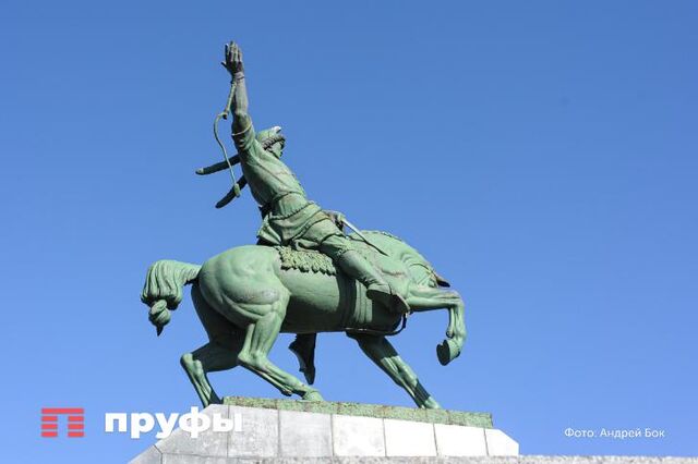 Шарипов проинспектировал реставрацию памятника Салавату Юлаеву - Пруфы.рф , 10.06.2026