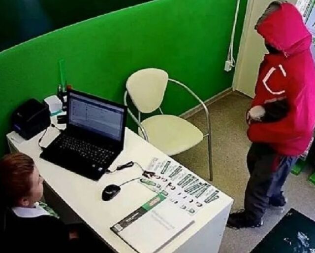 25-летнего бийчанина осудили за налет на микрокредитный офис - Инцидент Барнаул, 27.04.2024