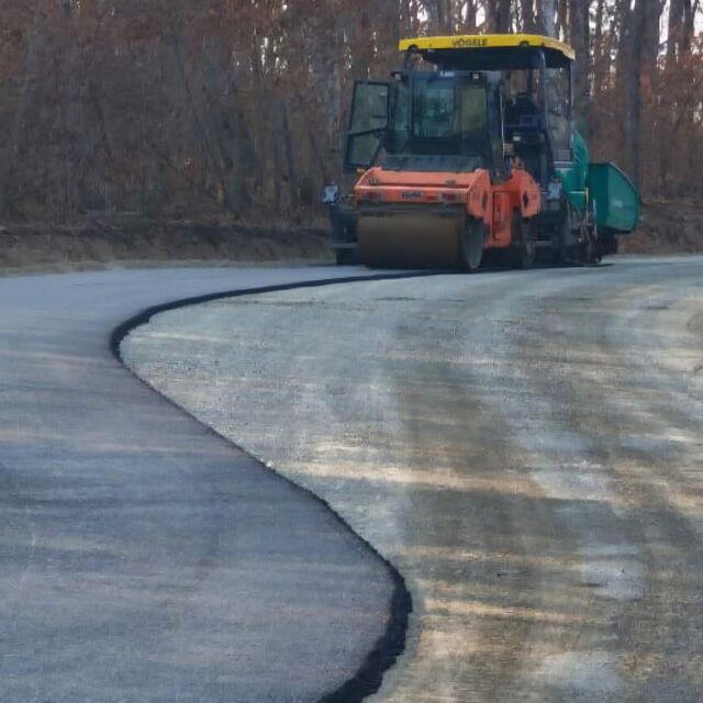 🩶 Асфальтирование дороги к детскому центру «Маяк» продолжается во Владивостоке 🩶 Асфальтирование дороги к детскому центру «Маяк» продолжается во Владивостоке - Deita.ru — российское информационное агентство, 17.11.2025